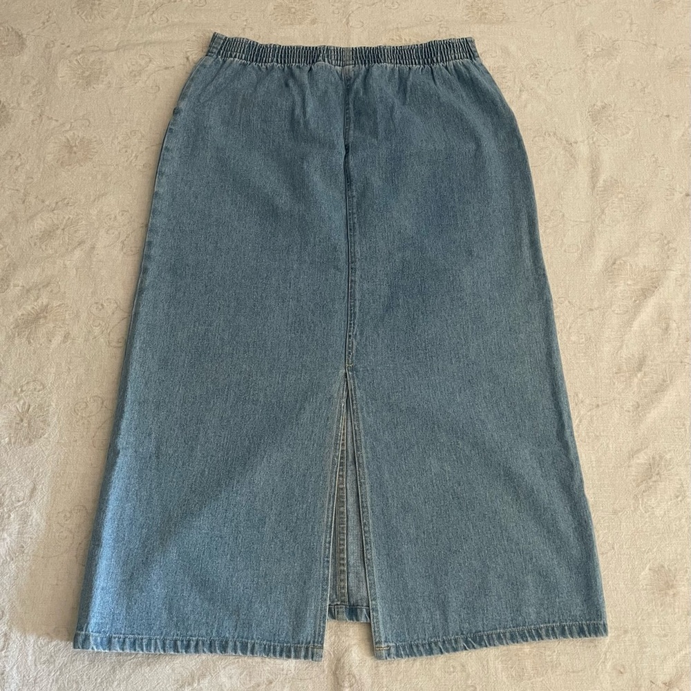 VINTAGE Denim Skirt - Picture 3 of 4